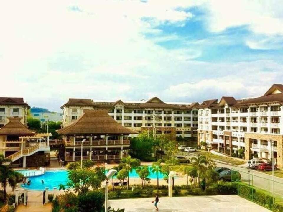 One Oasis A2, Shortwalk Sm Mall Free Pool Kitchen Davao Exterior photo